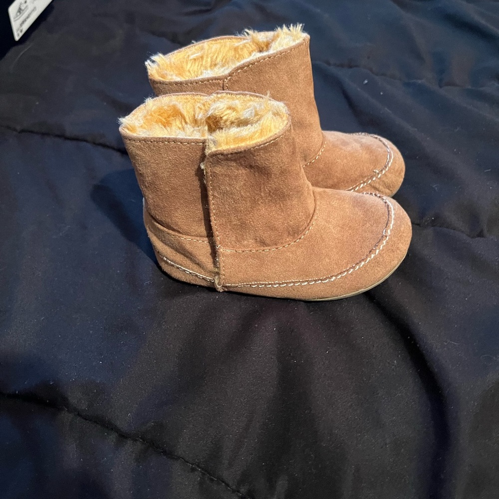 Super cute toddler boots